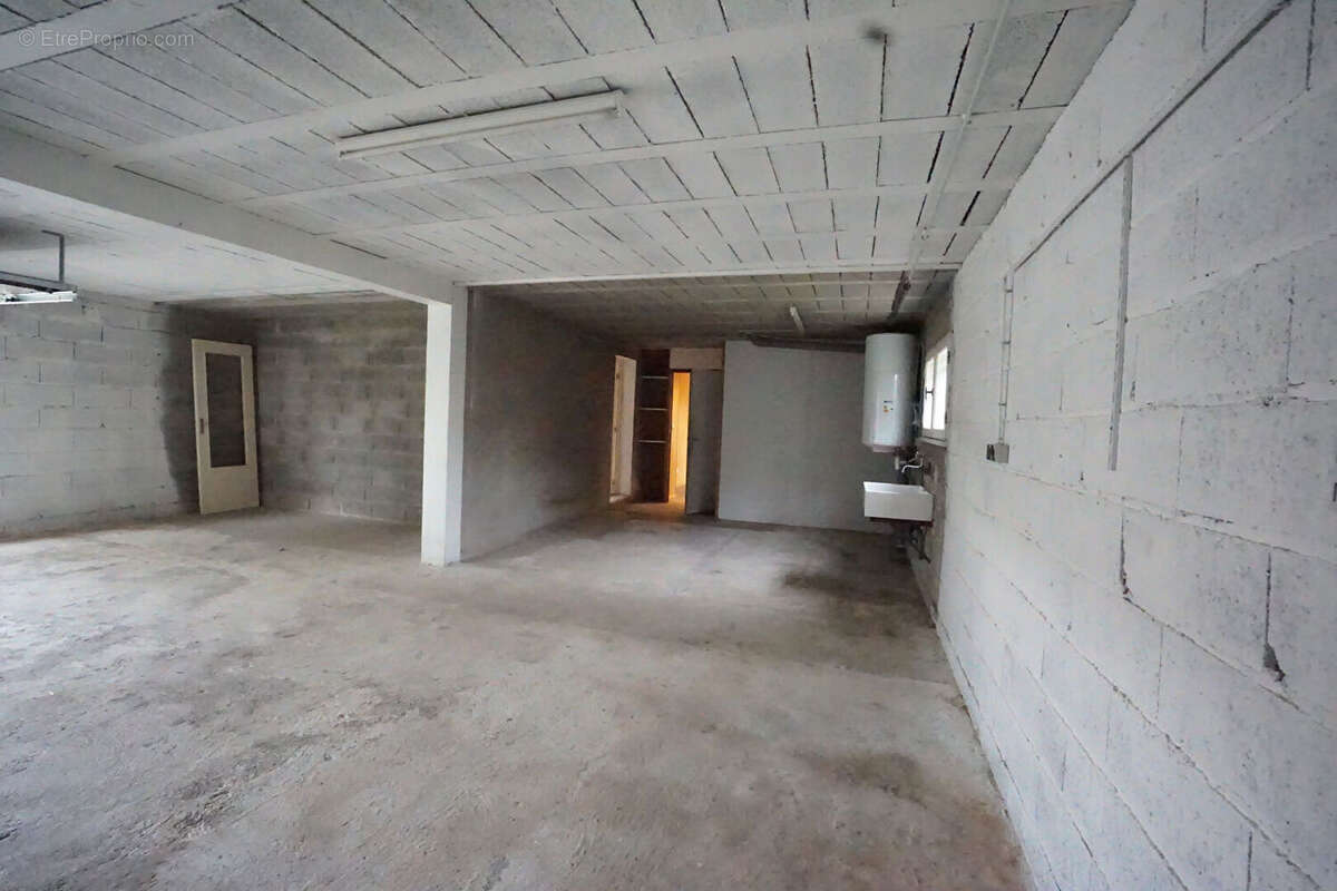 Maison à SAINT-GENIS-LAVAL