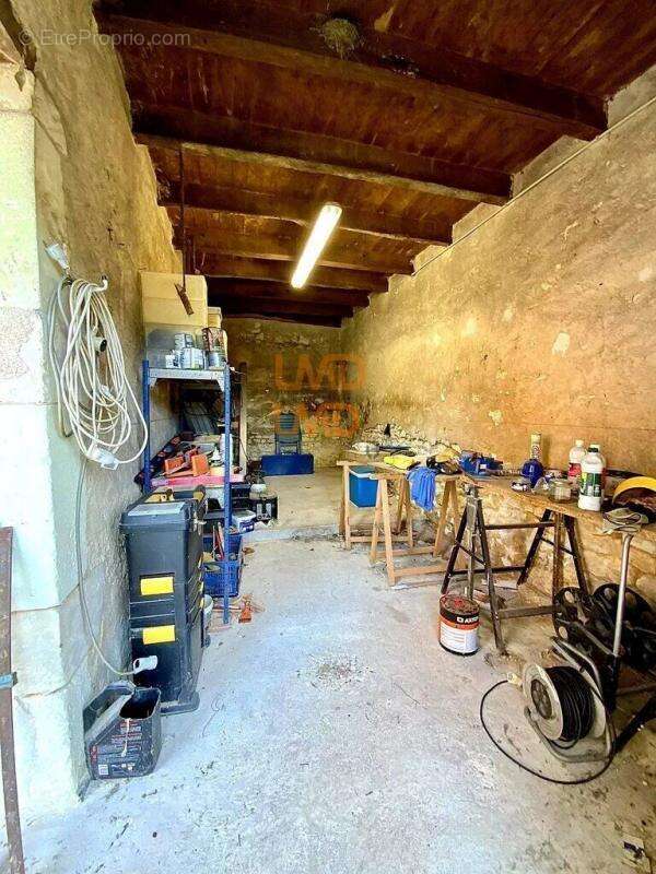 Maison à MEZIERES-EN-BRENNE