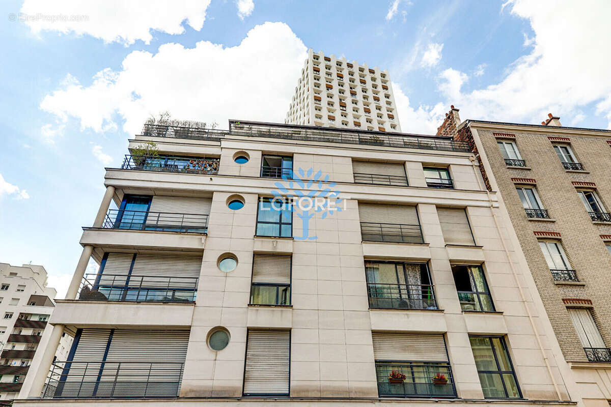 Appartement à PARIS-20E