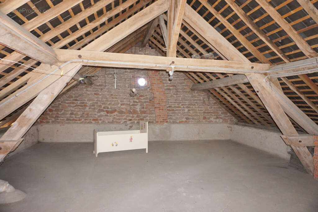 Maison avec dépendances - photo 8