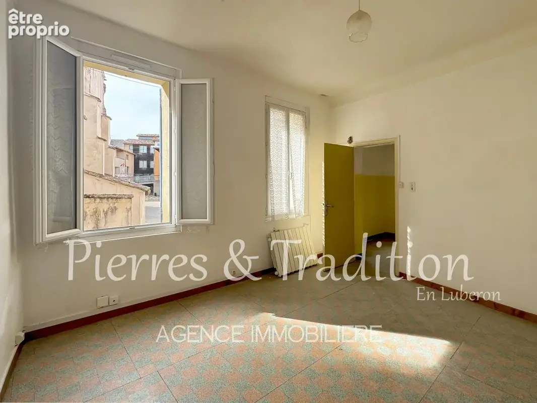 Immeuble de ville avec potentiel locatif au cœur d'Apt - photo 2