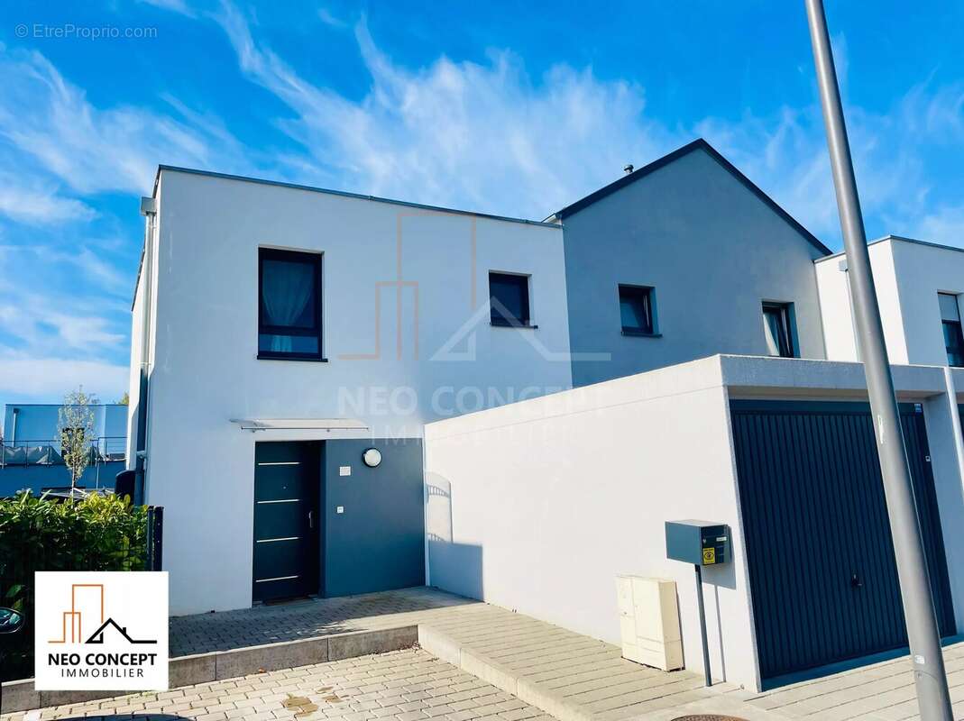 Maison à OBERHOFFEN-SUR-MODER