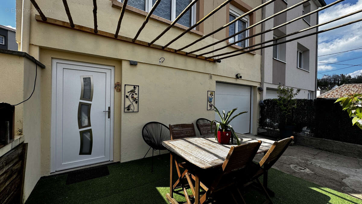 Maison à LONGUYON