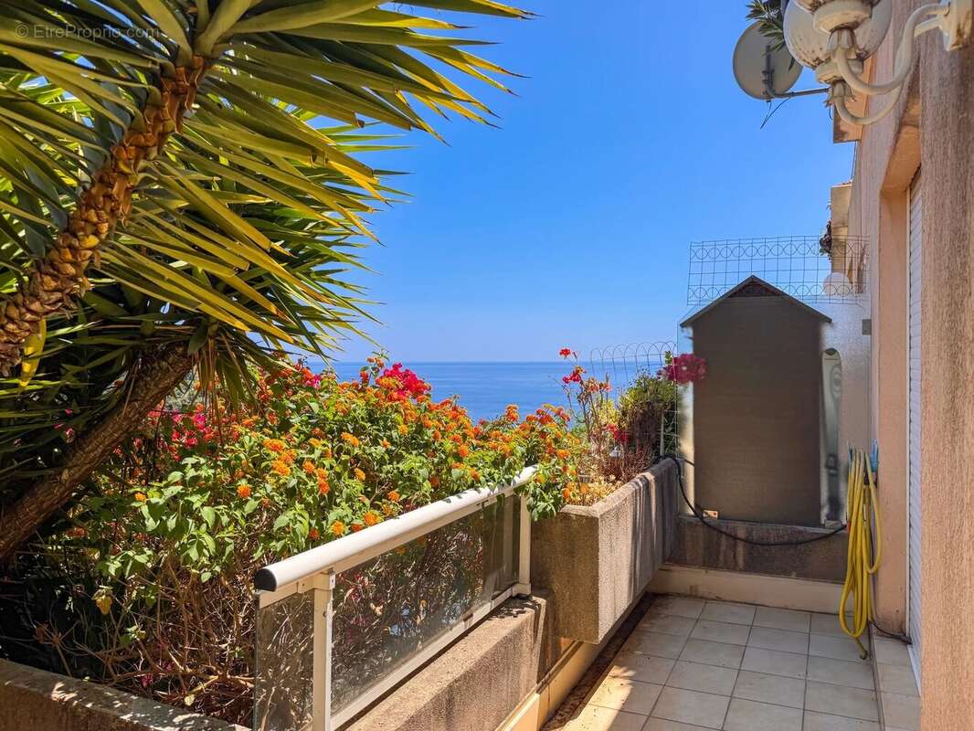 Appartement à EZE