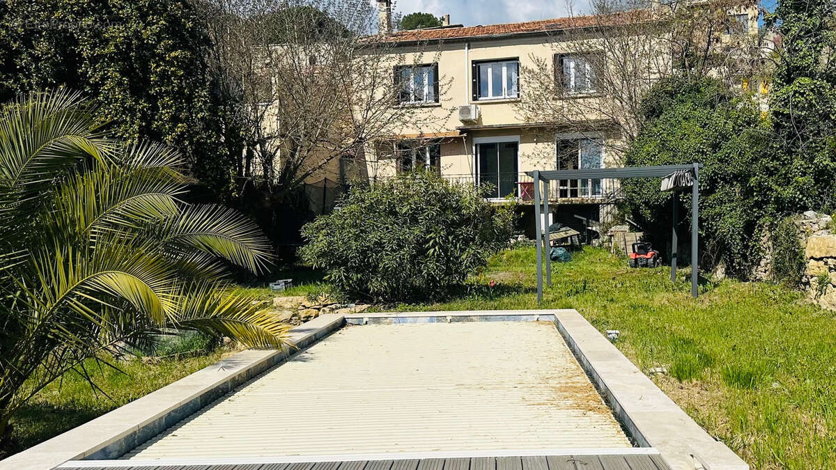 Maison à PUYMERAS