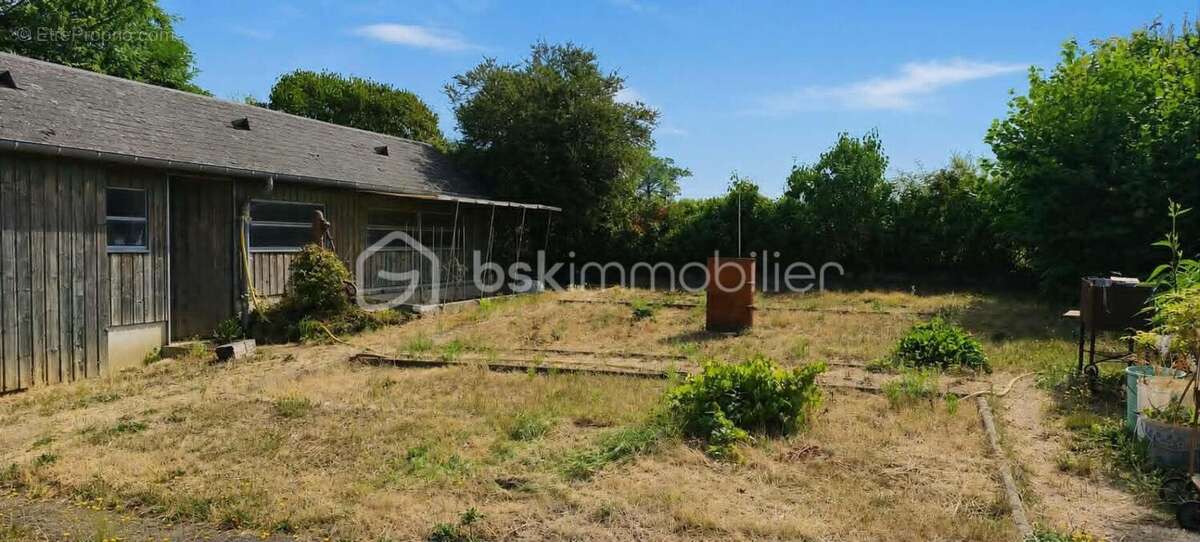Maison en pierre de 150 m2 avec dépendances - photo 15