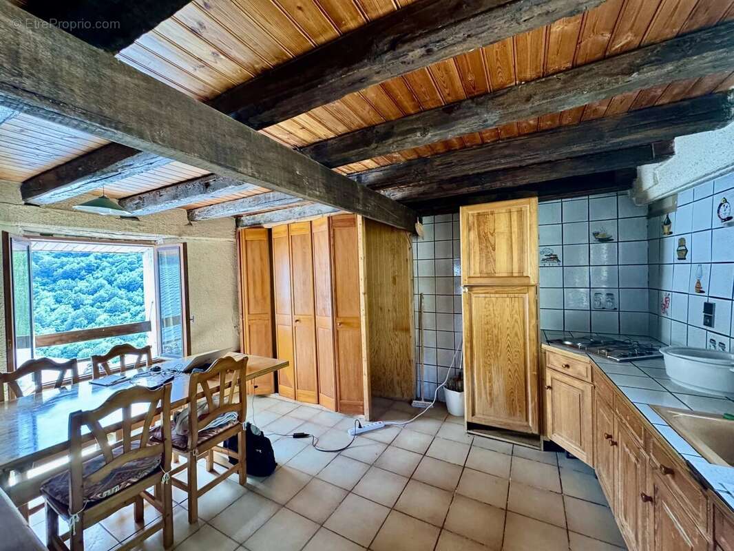 Maison de village à SANSA - photo 2