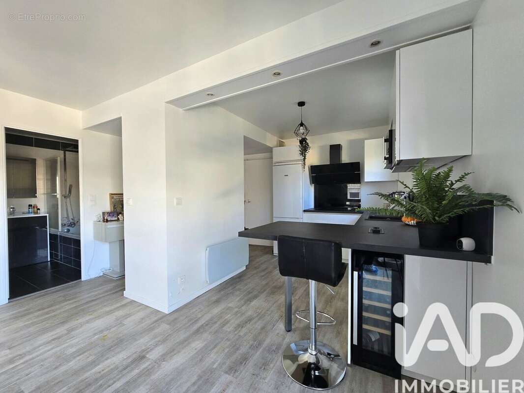 Photo 2 - Appartement à BRIE-COMTE-ROBERT