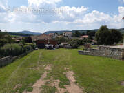Terrain à LE MONTEIL