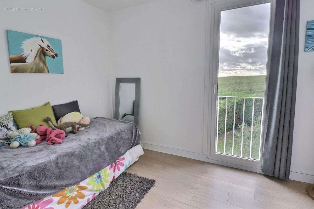 Maison à CRESPIERES