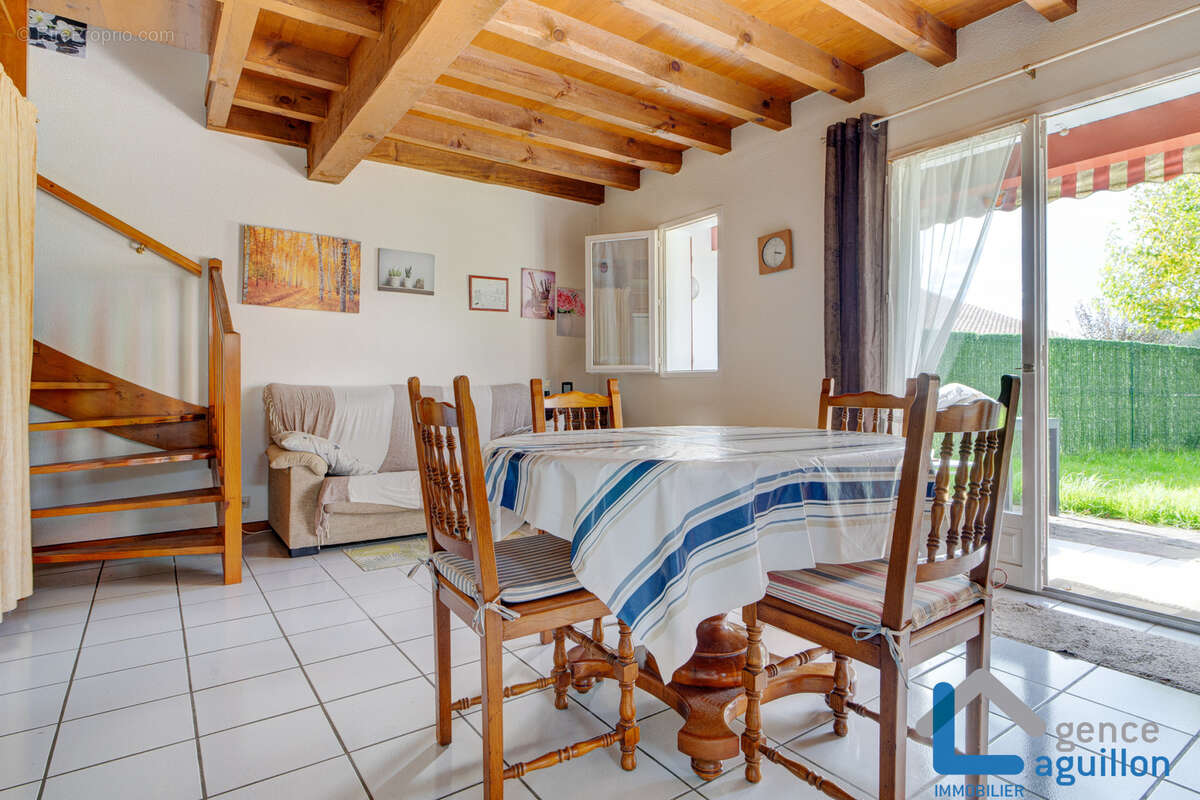Maison 3 pieces en copropriete sur 3 niveaux avec terrasse, jardin et parking - photo 5