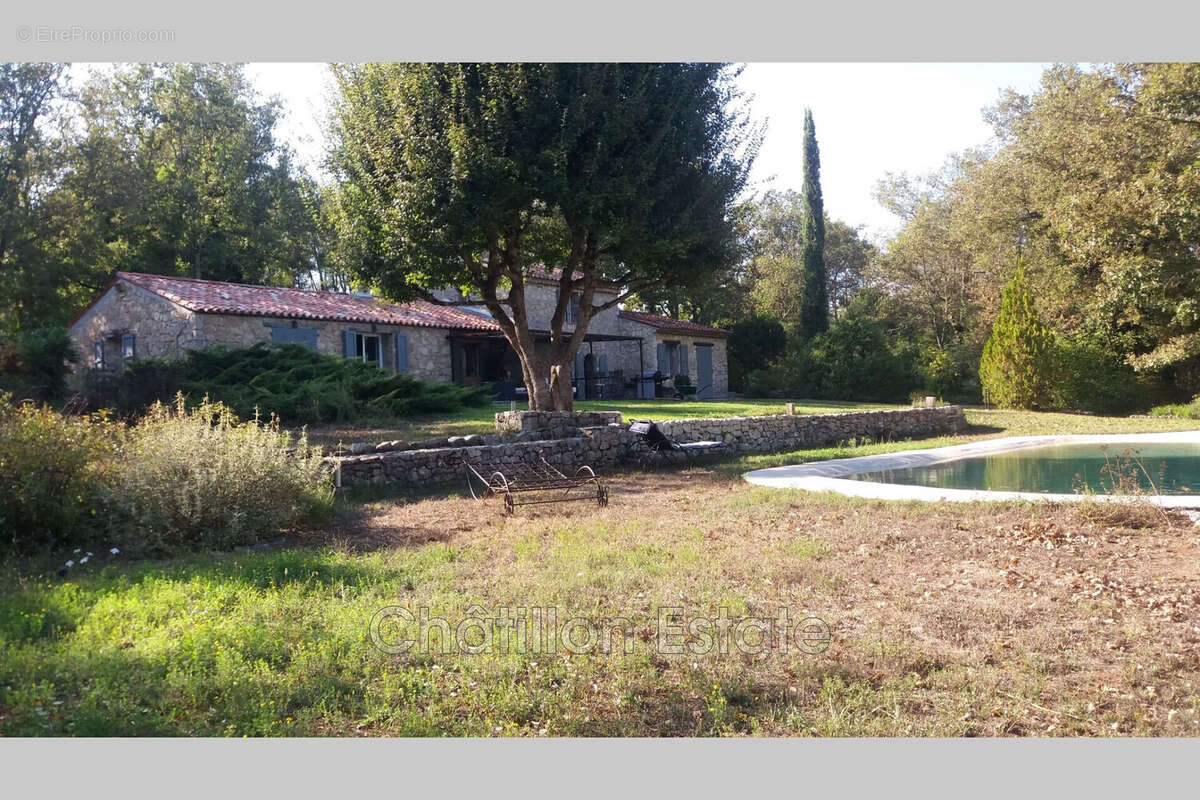 Terrain 4035 m² à Callian  - photo 4