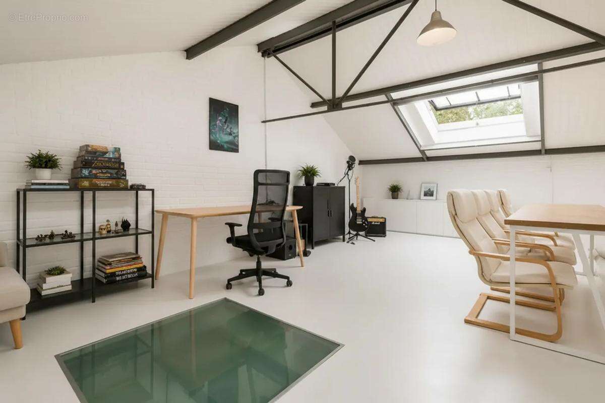 Loft de 5 pièces de 240 m² à Faches-Thumesnil - photo 8