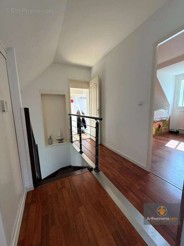 Maison à CHOISY-AU-BAC