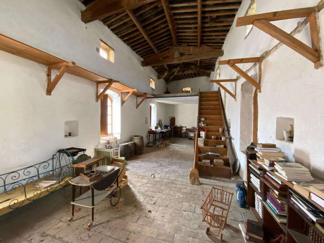Maison à SAINT-ANDRE-DE-CRUZIERES