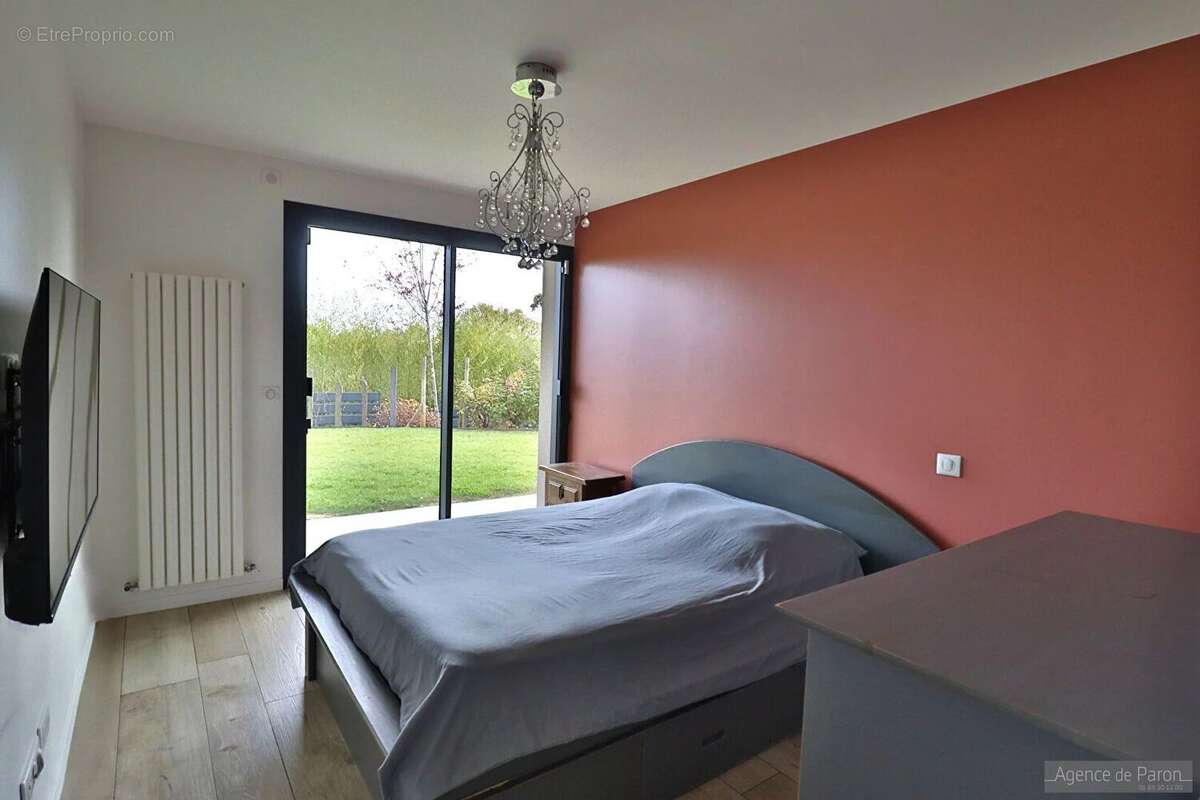 Maison à VERRIERES-LE-BUISSON