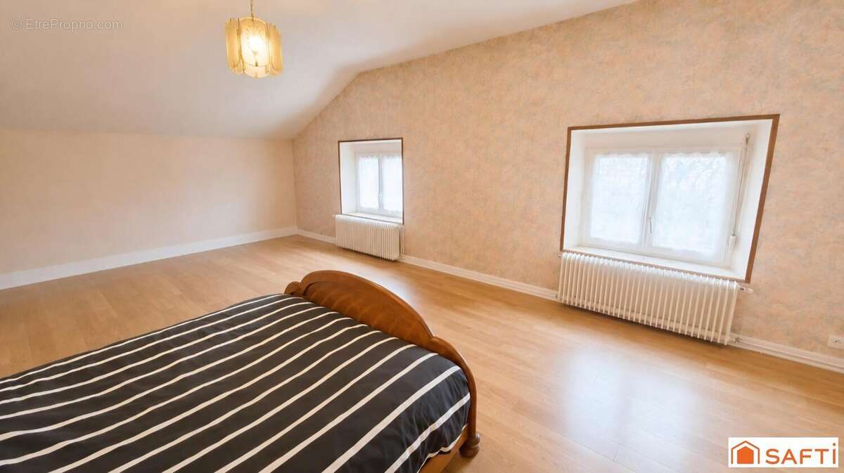 Maison 200 m² à Jonchery-Sur-Vesle  - photo 8