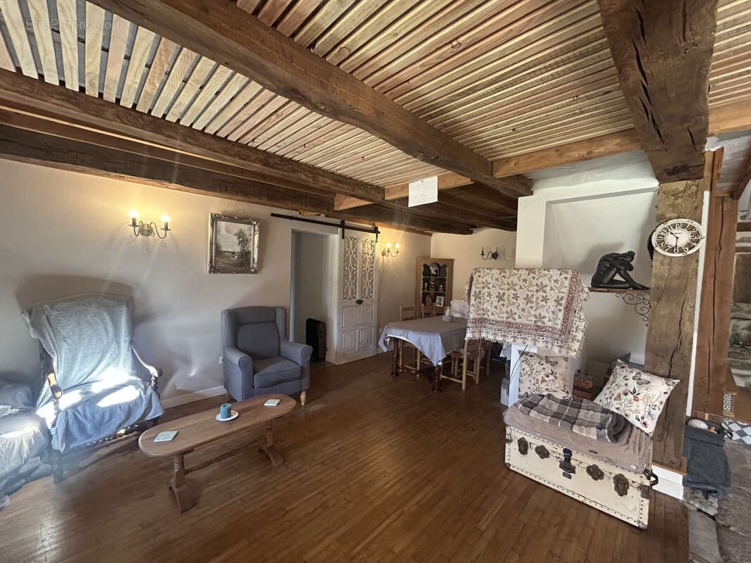 Maison à DAVIGNAC
