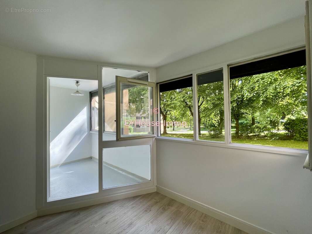 Appartement à CHAMPS-SUR-MARNE