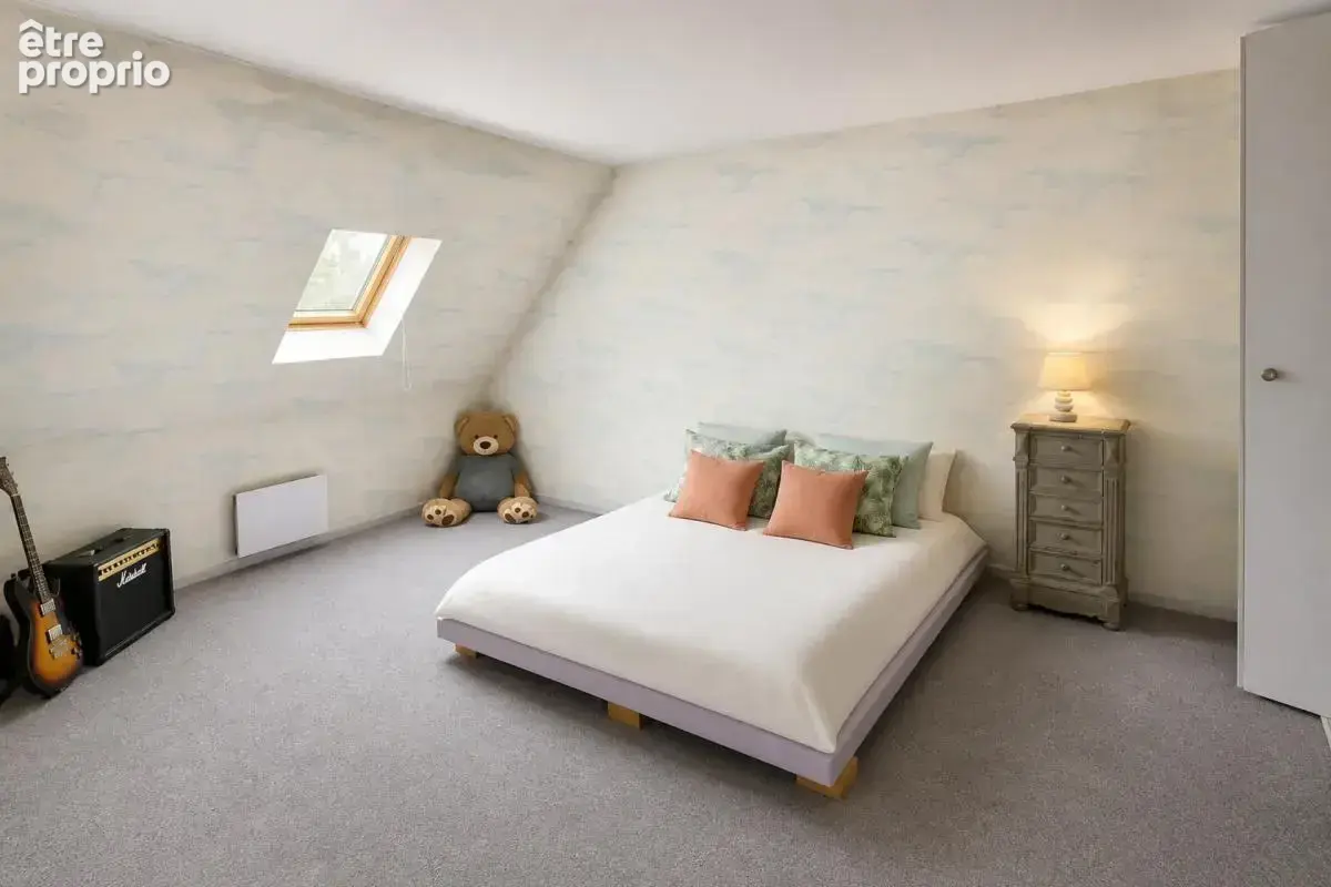 Maison de 8 pièces de 145 m² à Chartainvilliers - photo 8