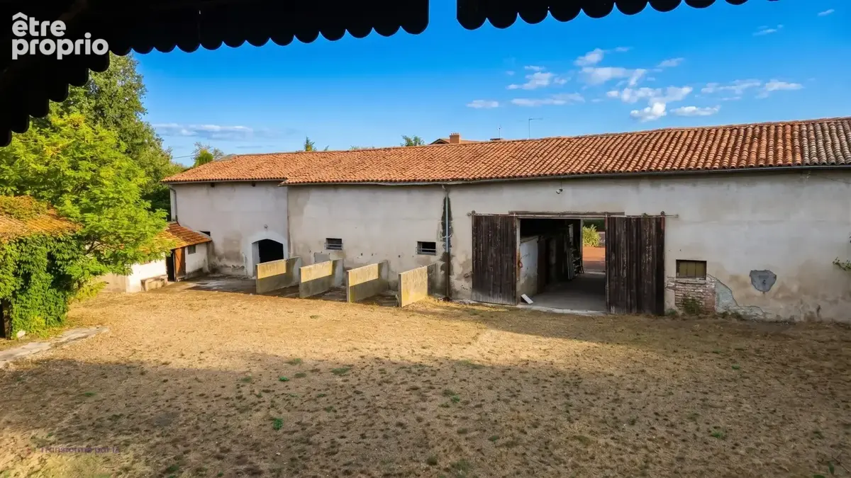 Vente : maison 261m² à chalain le comtal - photo 20