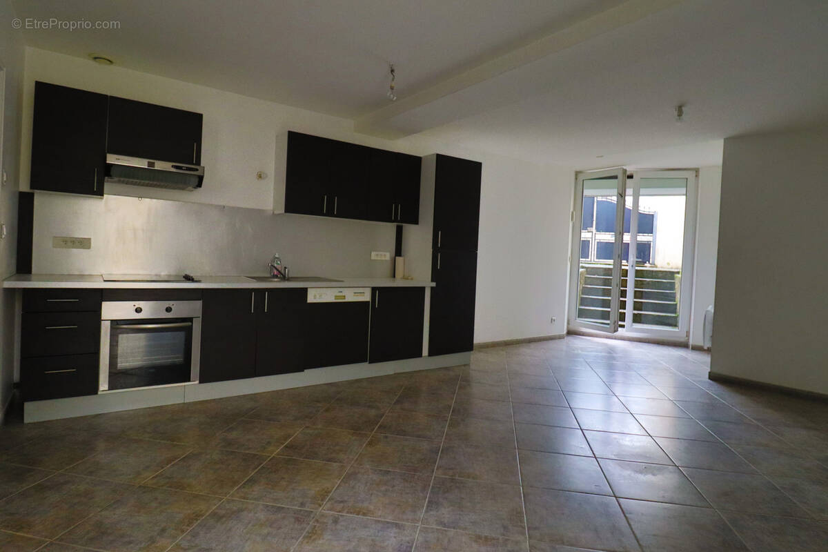 Appartement à VILLESENEUX