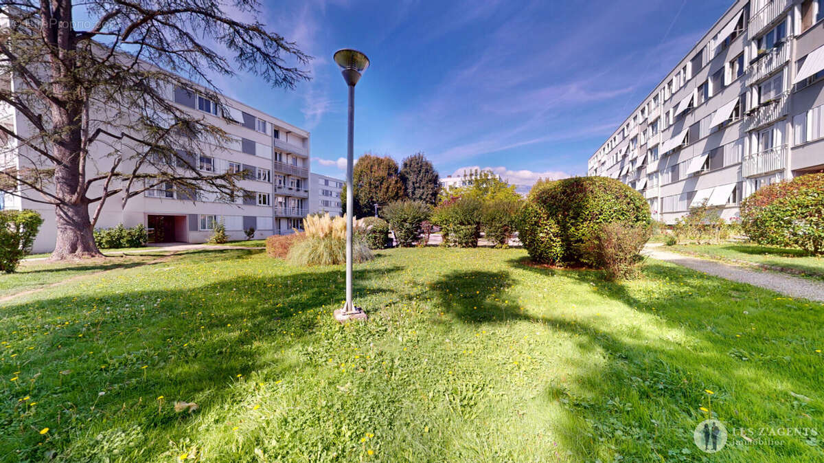 Appartement à SAINT-MARTIN-D&#039;HERES