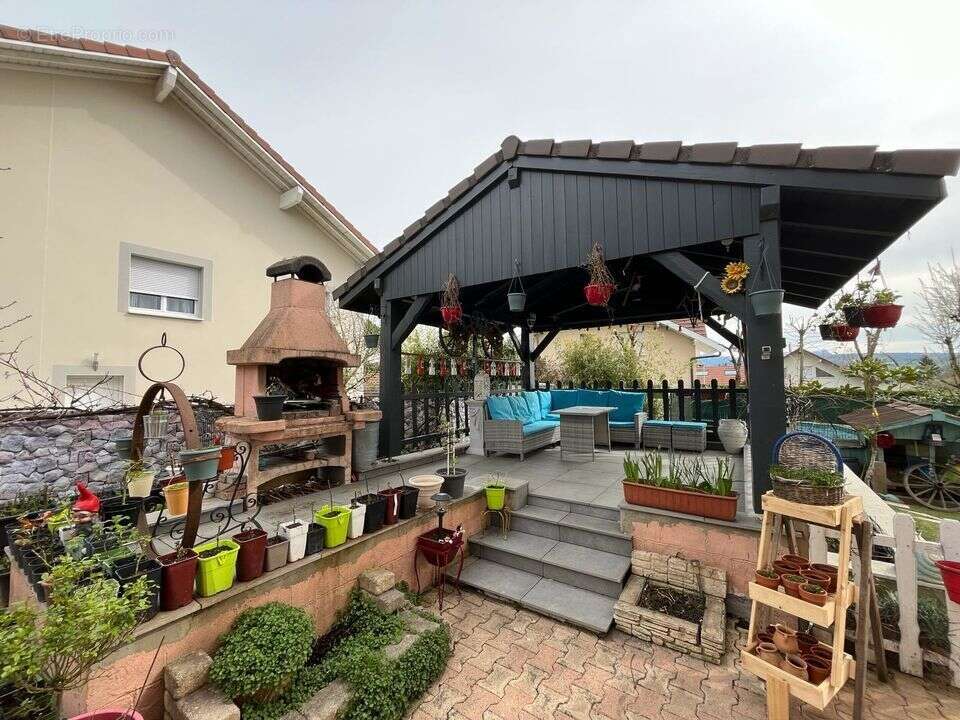 Appartement à VETRAZ-MONTHOUX