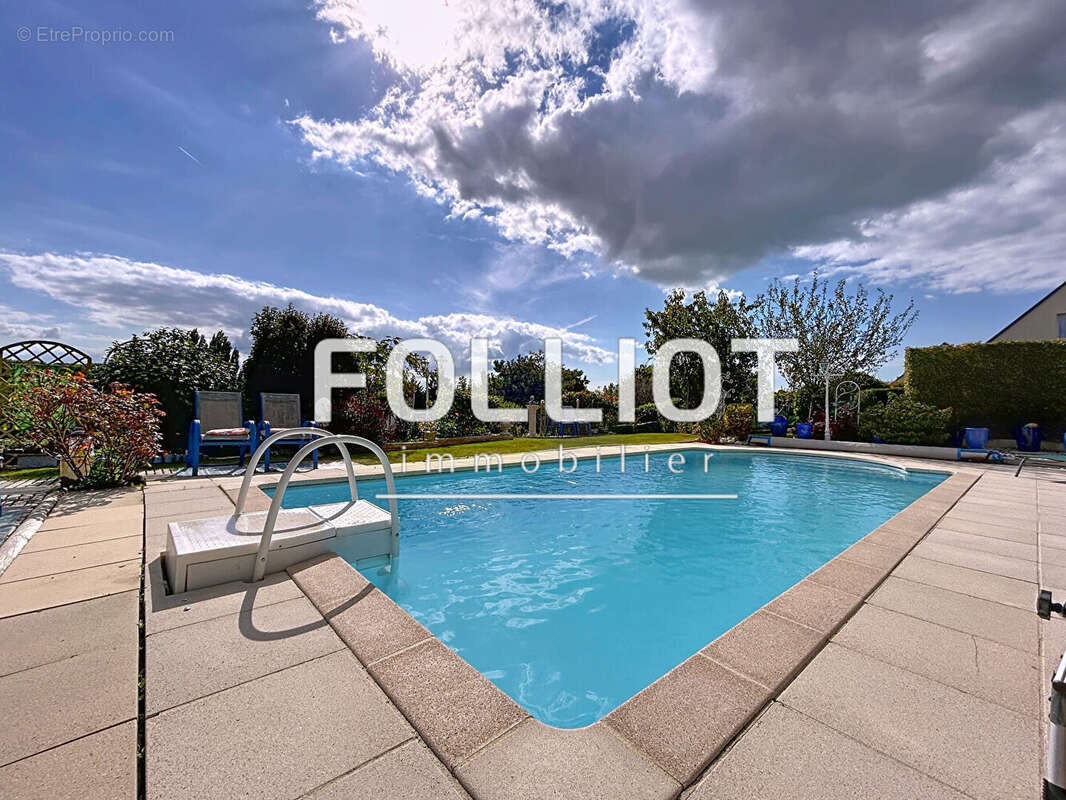 Maison à LONGUEVILLE