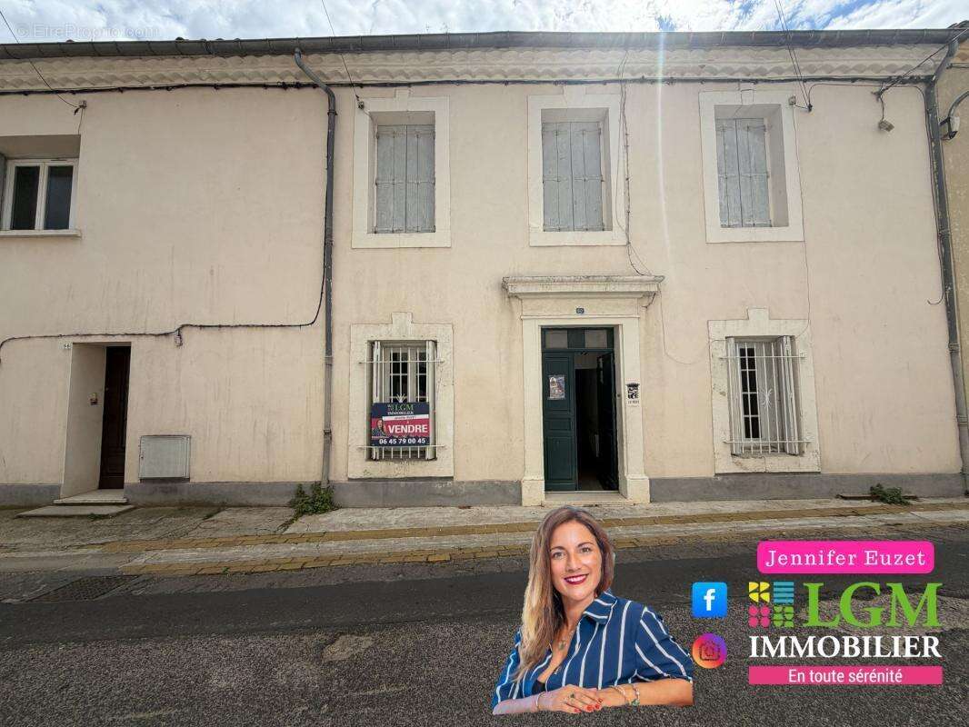 Appartement à LUNEL-VIEL