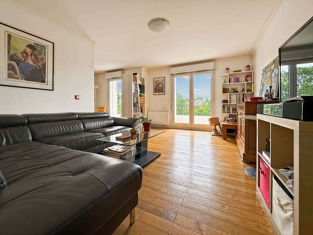 Appartement à ROSNY-SOUS-BOIS