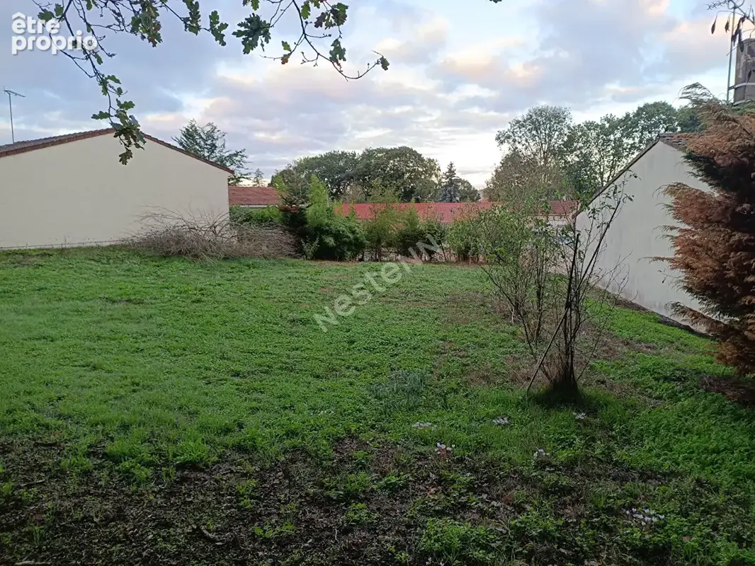 Terrain à vendre sur Geste dans le bourg d'environ 545 m2 - photo 2