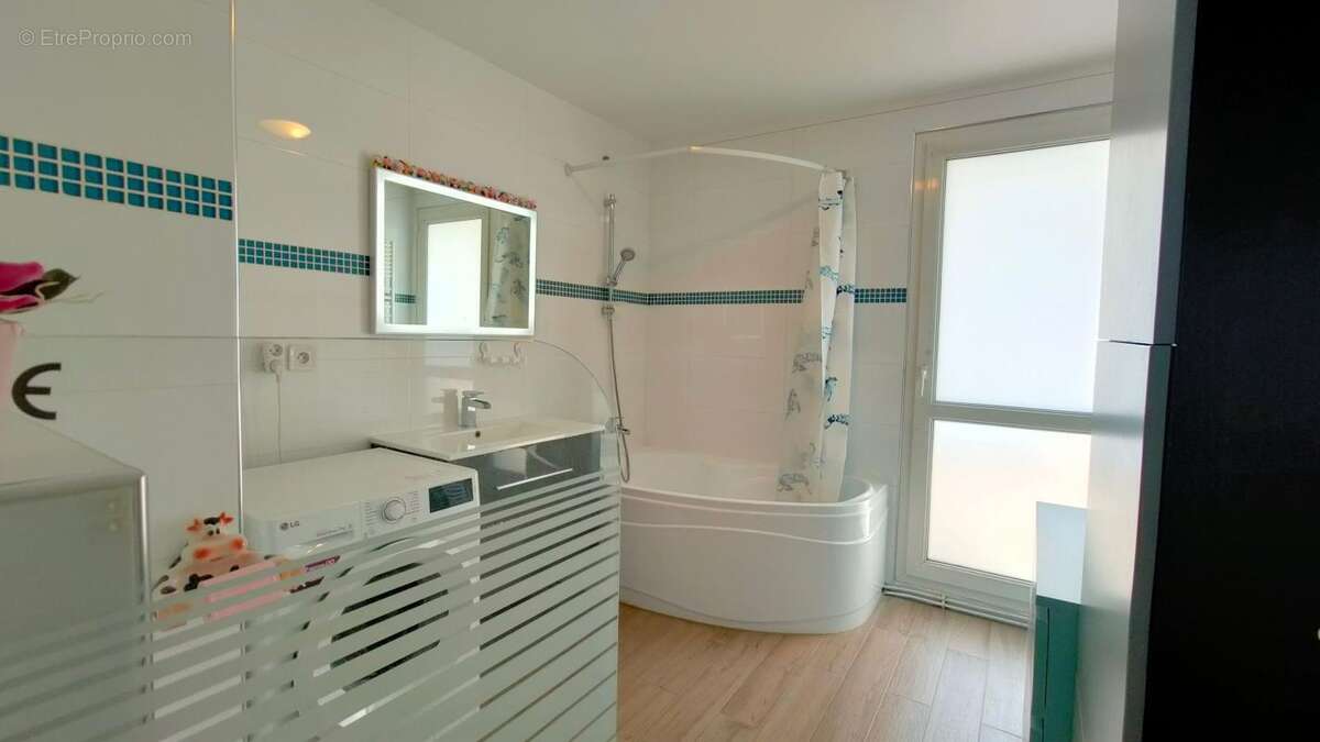 Appartement à BUSSY-SAINT-GEORGES