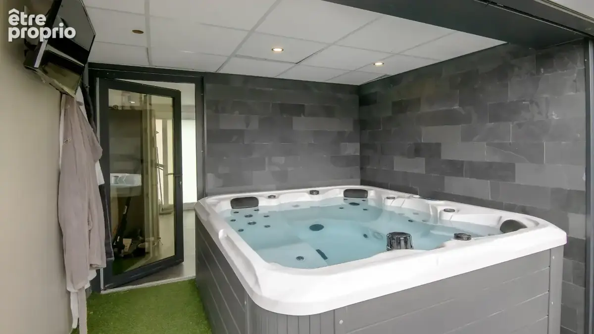 WITTELSHEIM (68): Maison à vendre 7 pièces garage jardin piscine jacuzzi - photo 9