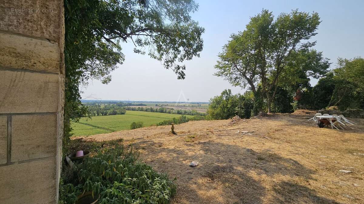 Maison à SAINT-ANDRE-DE-CUBZAC