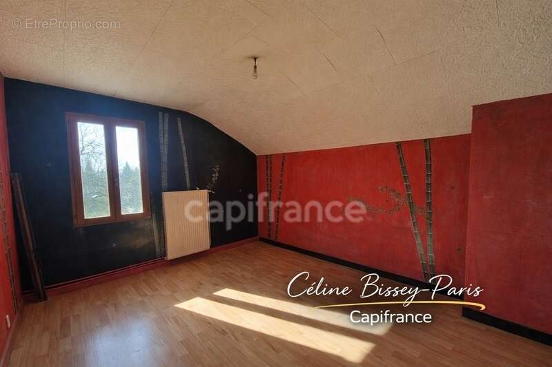 Maison 5 Pièces, 4 chambres, 994M2 de terrain MIGENNES (89) - photo 12