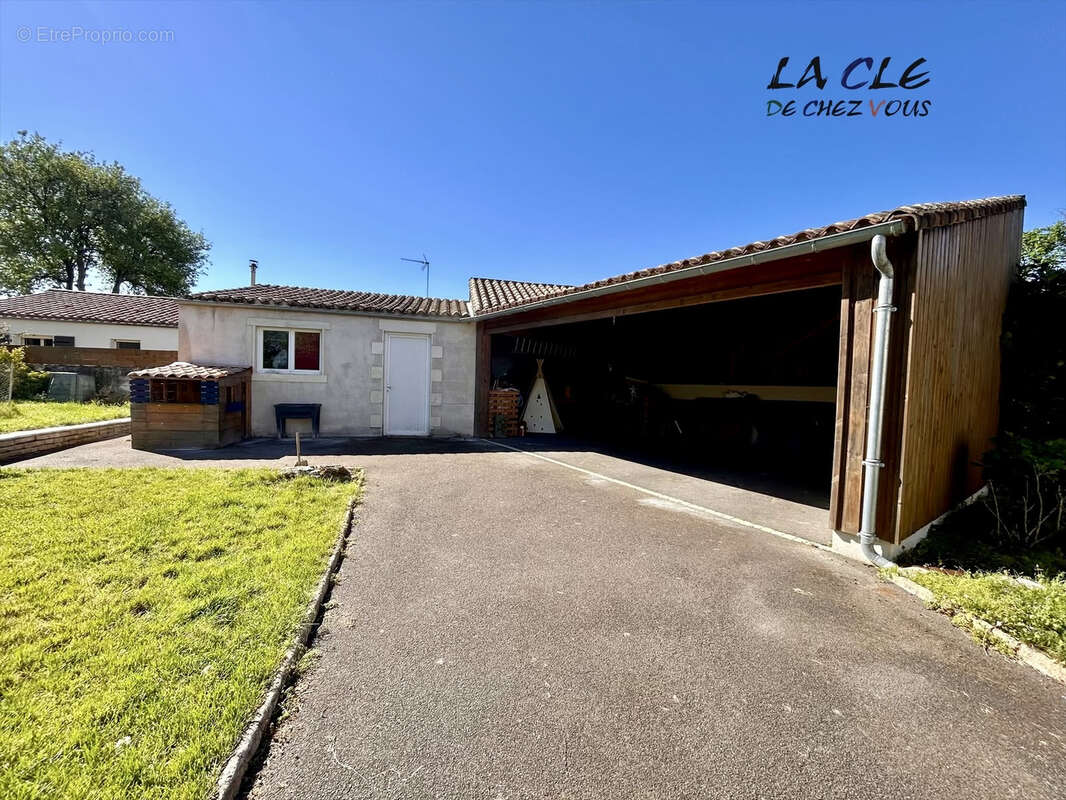 Maison à BENET