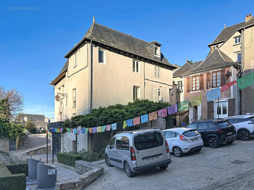 Appartement à TERRASSON-LAVILLEDIEU