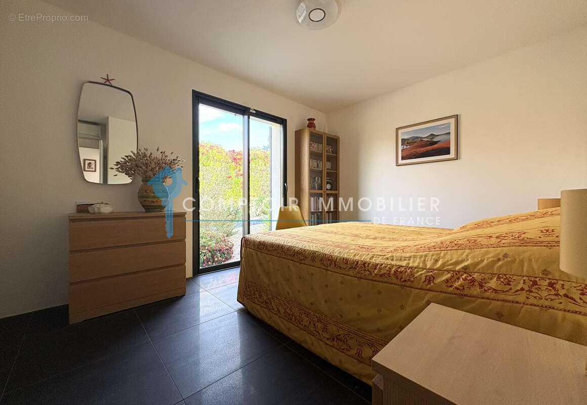 DEPT-30-A VENDRE-MEYNES Bel ensemble immobilier composé de deux villa de plain pied sur 1300m2 de terrain - photo 15
