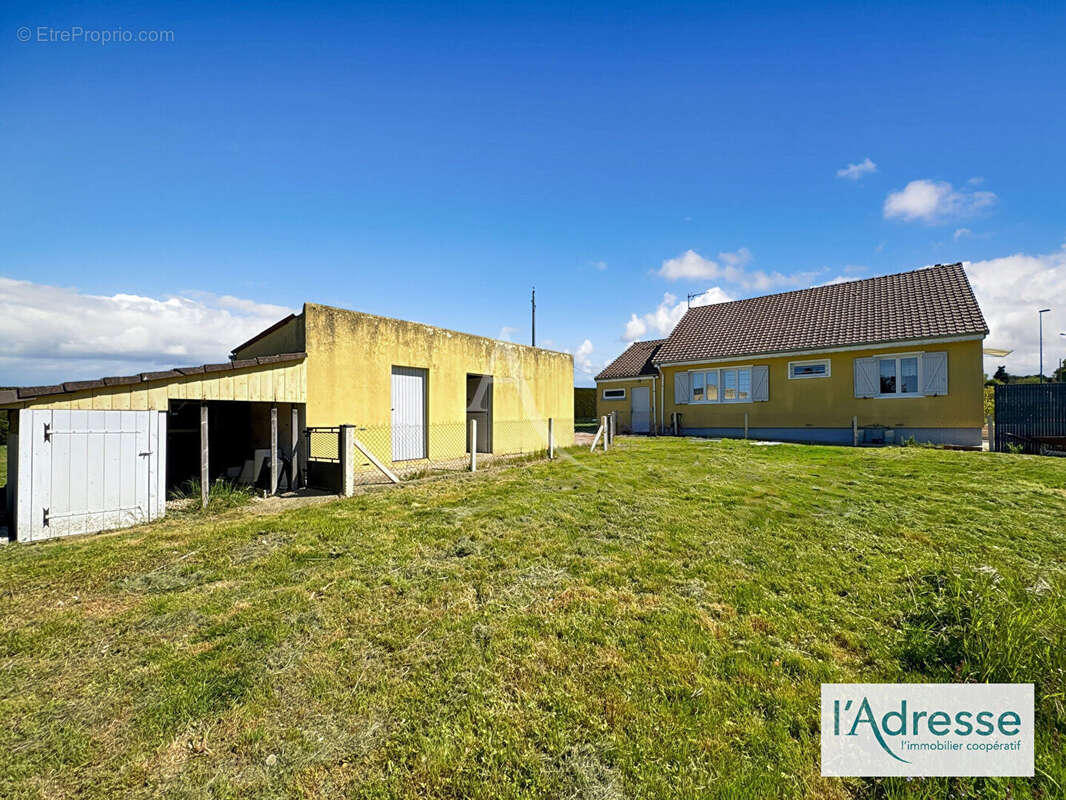 Maison à FLEURY-SUR-ANDELLE