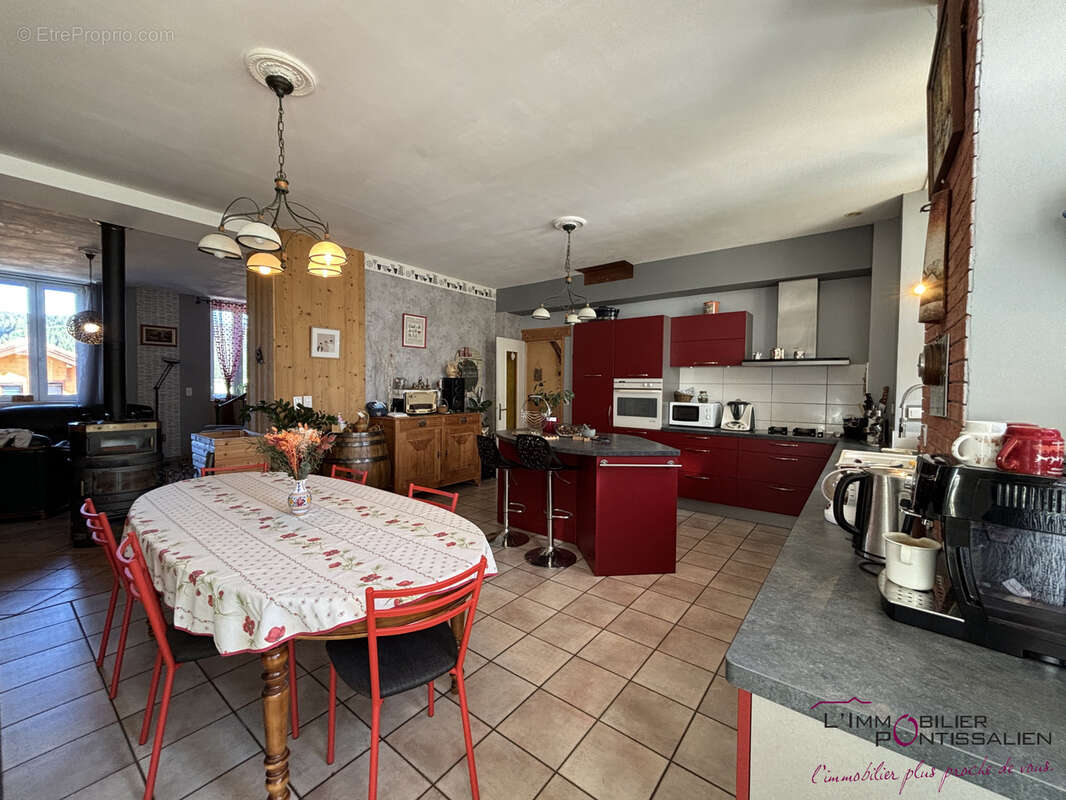 Maison de caractere - 200 m2 - longevilles mont d'or - photo 3