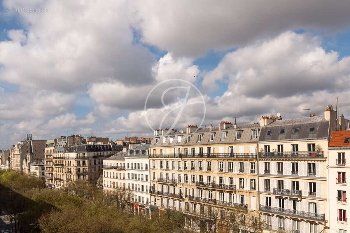 Appartement à PARIS-8E