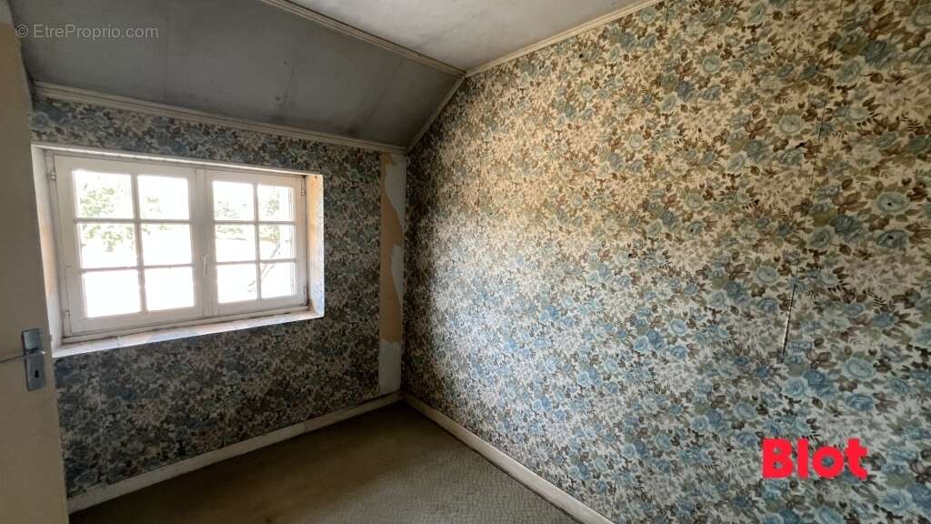 Maison 104 m² à Chasne-Sur-Illet  - photo 6