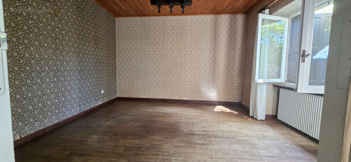 Maison à SAINT-MAURICE-DE-LIGNON