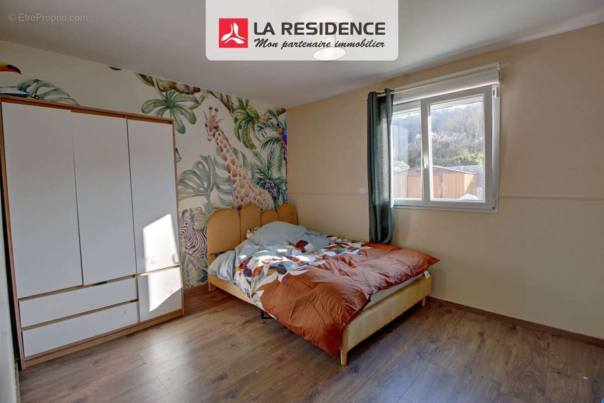 Maison à SAINT-MARCEL