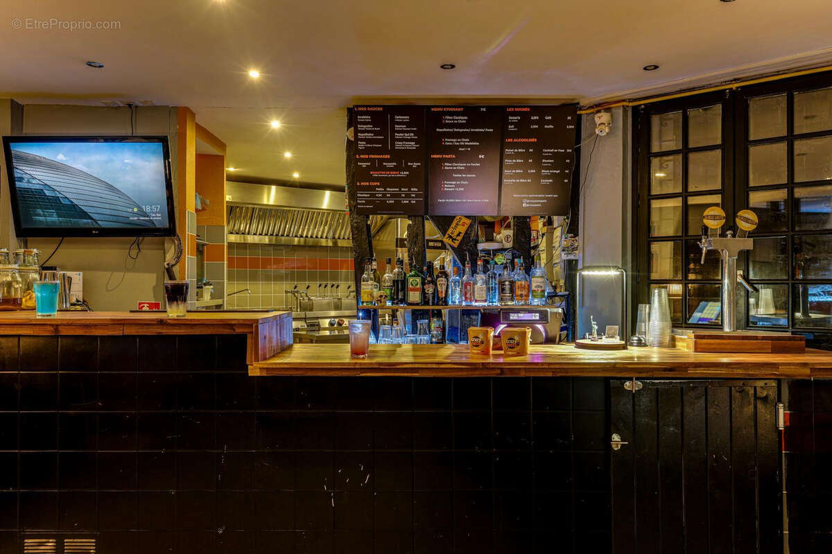 Commerce à PARIS-5E