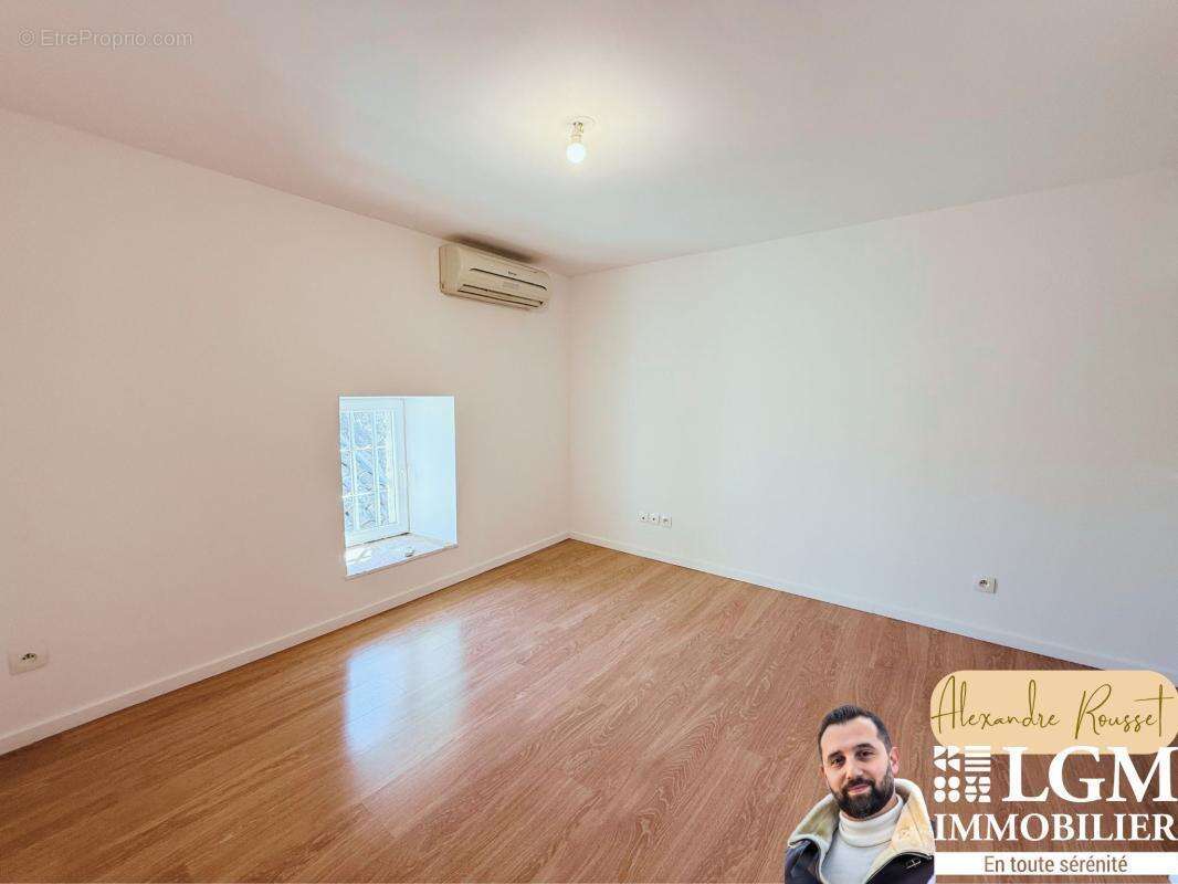 Appartement à LA CALMETTE