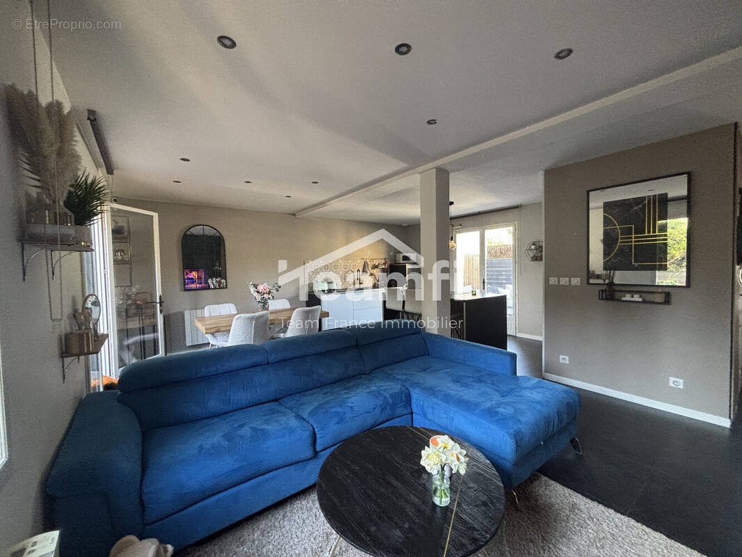 Maison à SAINT-JEAN-DE-BRAYE