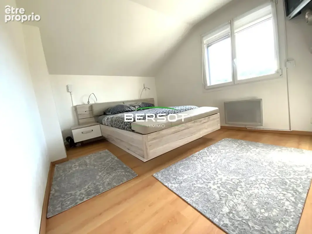 Maison familiale de 102 m²  sur 1 000 m² de terrain, à 10 minutes de Morteau - photo 11