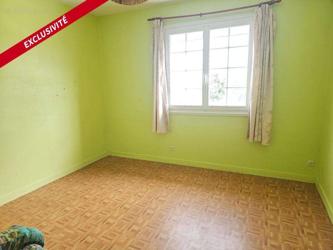 Maison à MONTREUIL-BELLAY